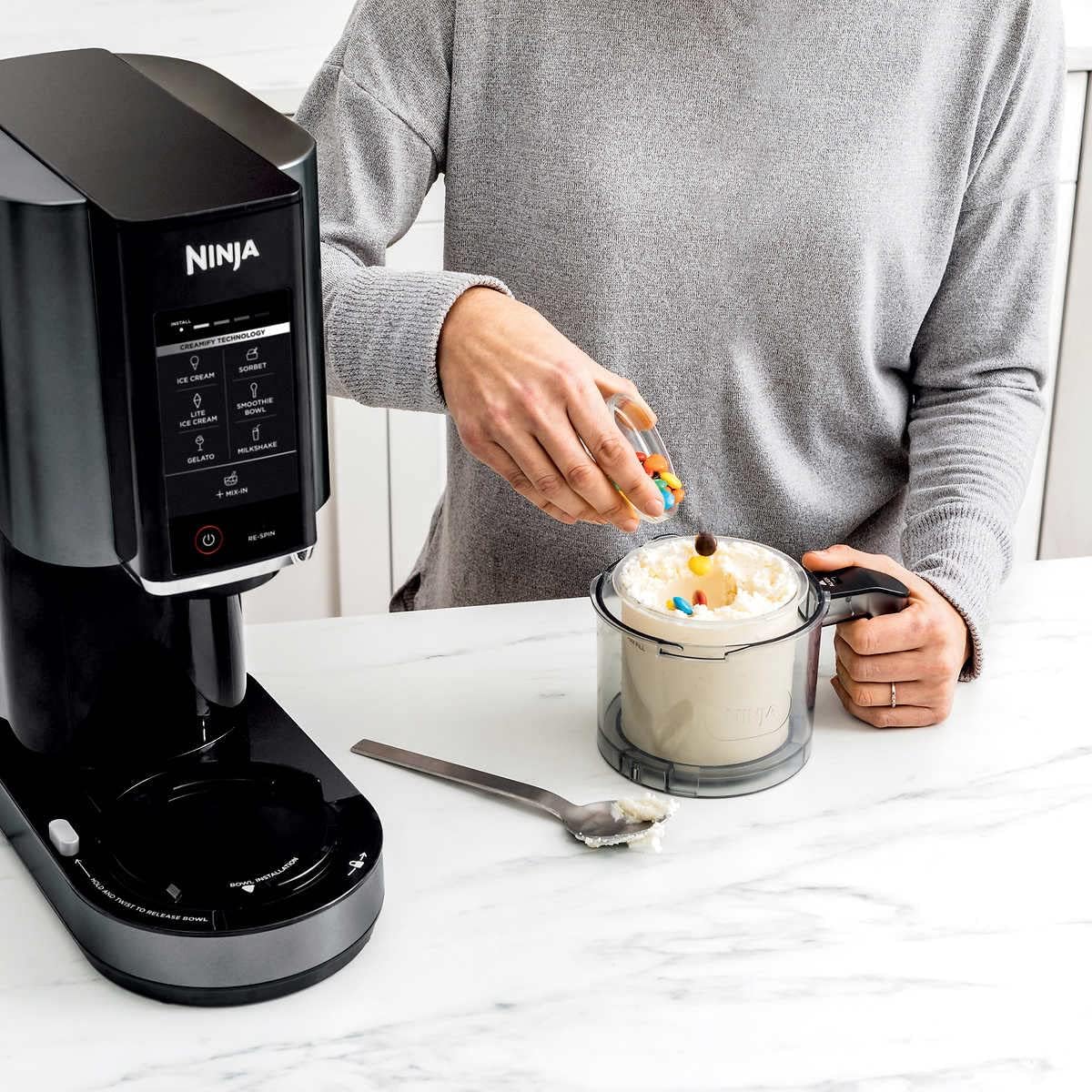 Ice Cream Maker for Gelato, Milkshakes, Sorbet & Smoothie Bowls O39335