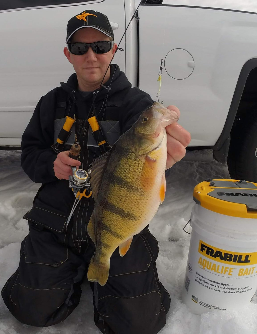 Aerated Live Bait Bucket 6-Gallon Storage A431