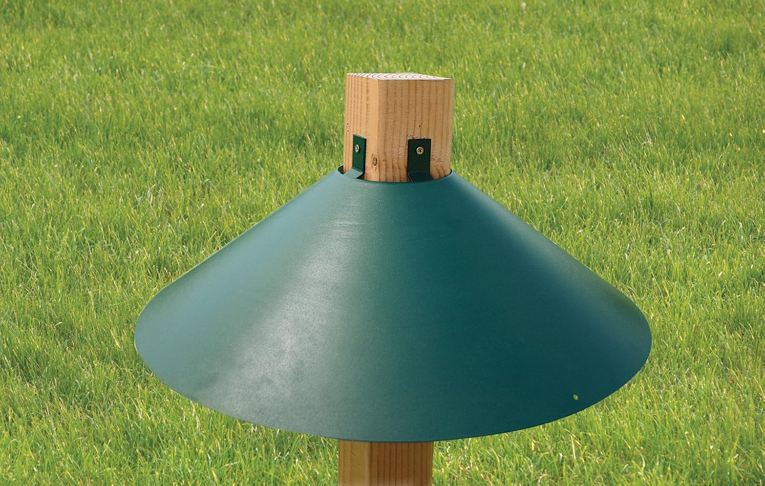 Metal 4x4 Inch Wrap Around Bird Feeder Squirrel Baffle Guard Pole H38595