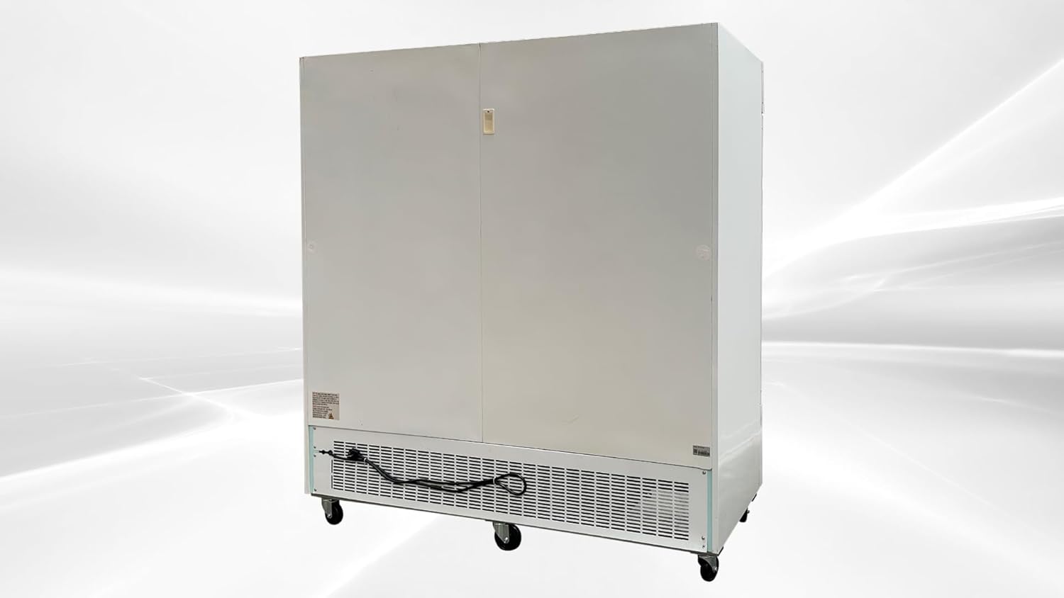 3 Glass Door Reach-in Display Refrigerator, 53 cu.ft. Upright Fan Cooling P637691