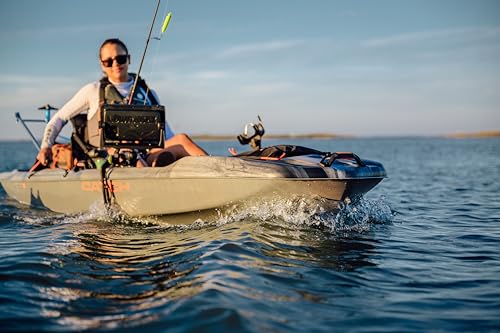 Catch Mode 110 Fishing Kayak with Lawnchair - 10.5 ft Z293931