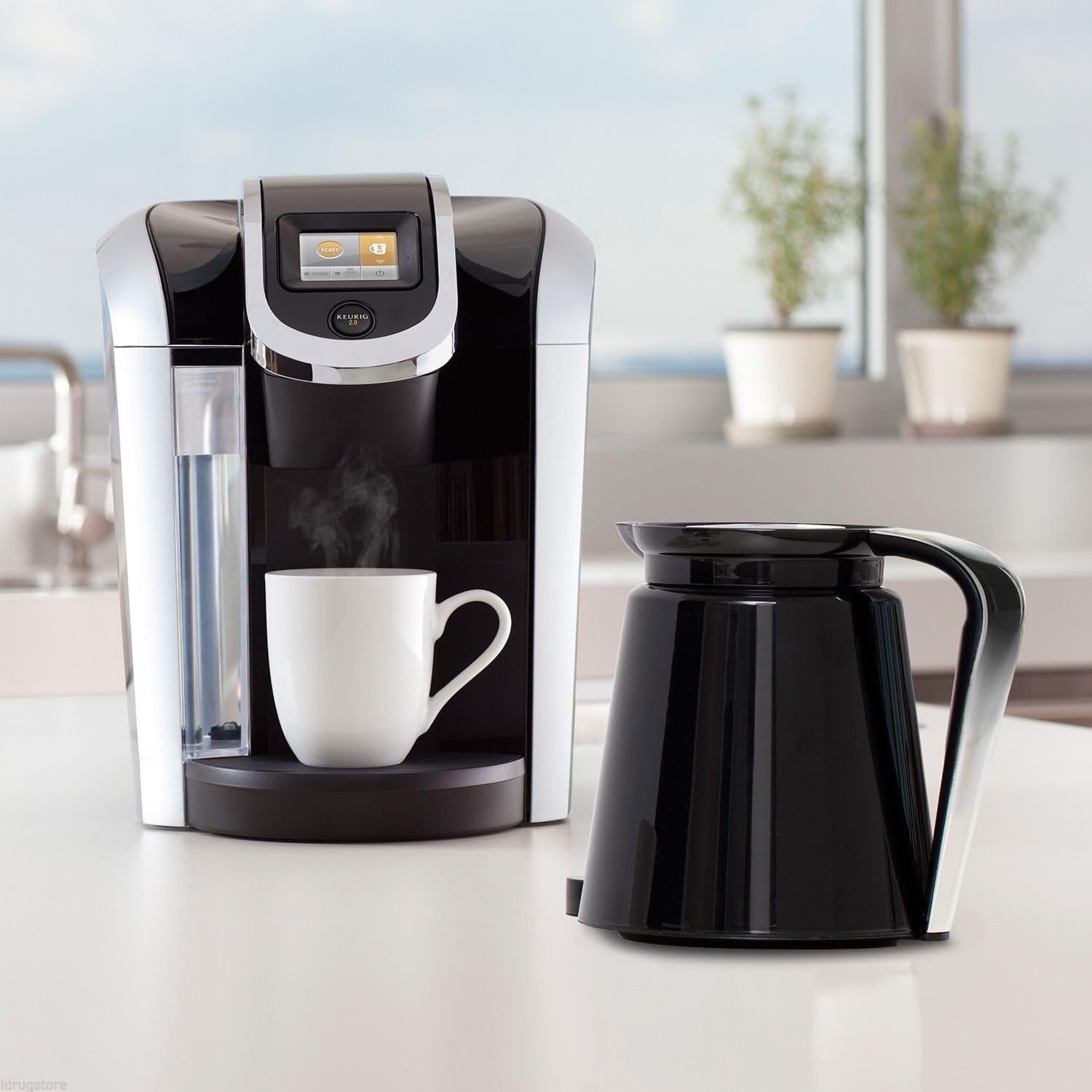 White Coffee Maker Brewer M775402