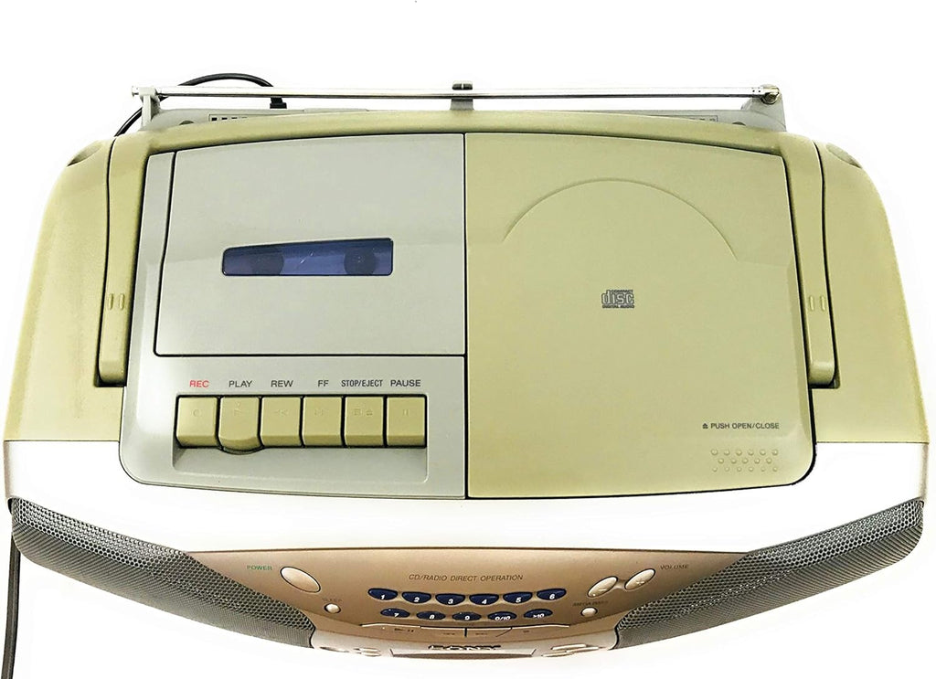 Portable AM/FM/CD Cassette Boombox M511
