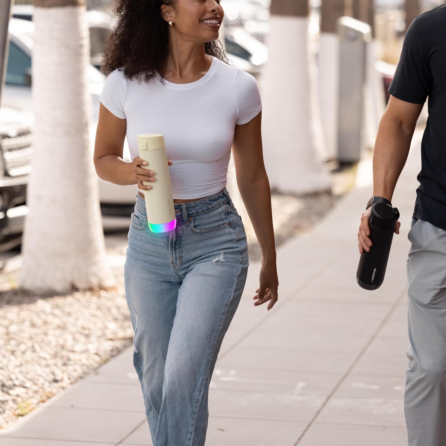 Smart Water Bottle with Bluetooth Tracking, LED Reminder, 21oz C812