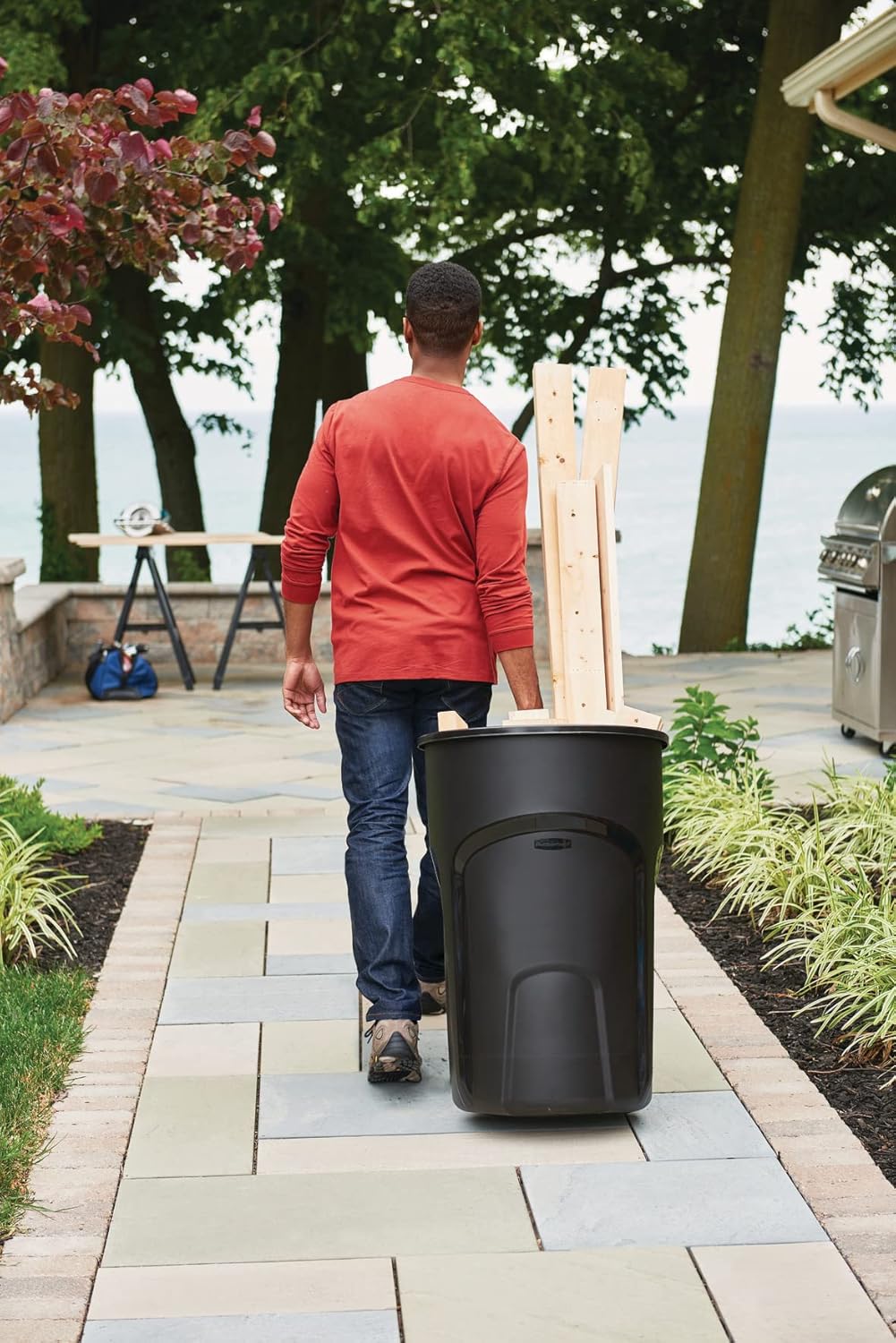 Rollout Trash Can, 32 Gallons, Black T547