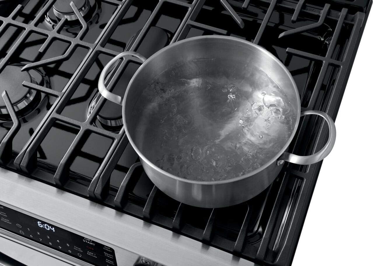 30" Gas Range with 5 Sealed Burners, Griddle, Convection Oven, Self Cleaning, Air Fry R75851