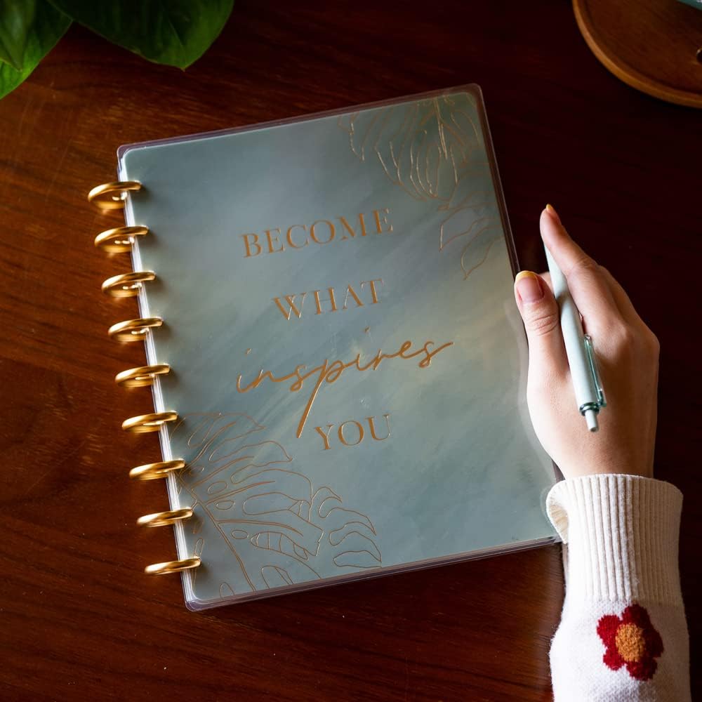 Daily 18 Month Planner with Weekly and Monthly Pages S803