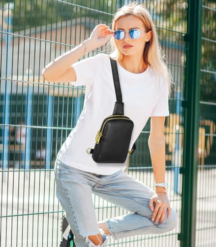 Women's Crossbody Sling Bag in Soft Vegan Leather U282302